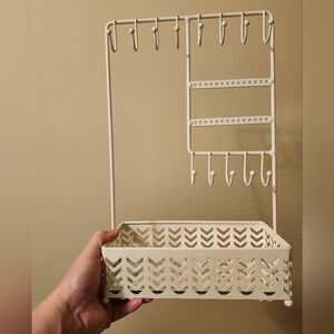 Jewelry Stand with Mirror base
